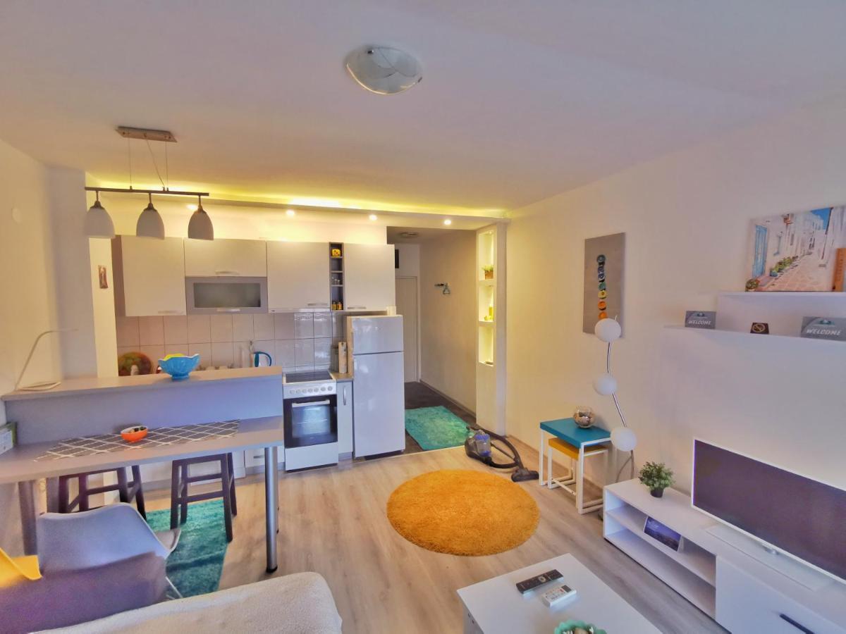 Apartment Stephanie Blue โอครีด ภายนอก รูปภาพ